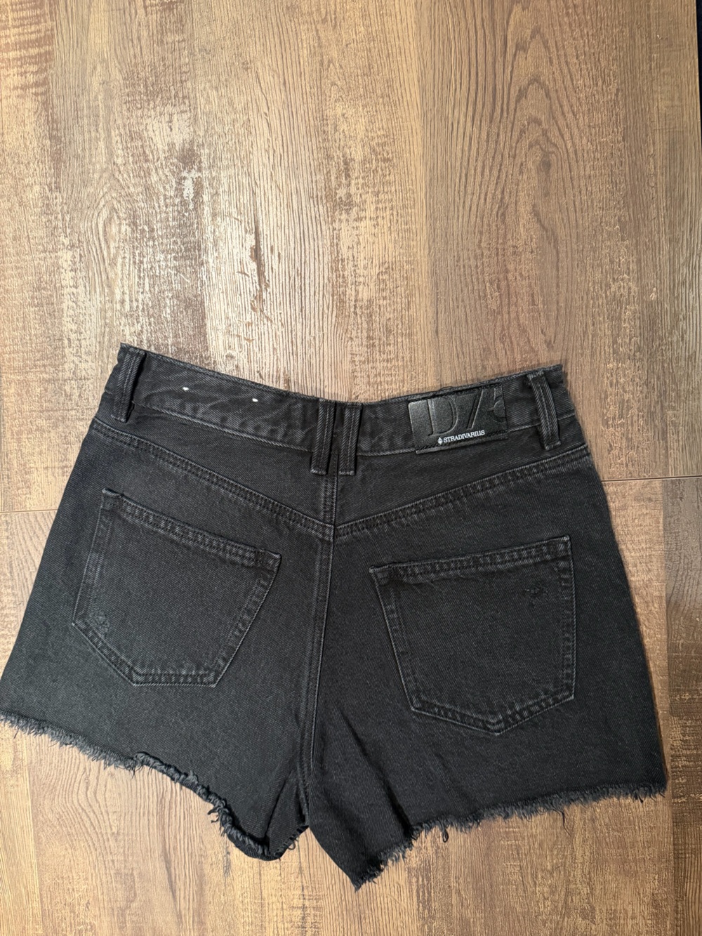 stradivarius Black Distressed Denim Shorts - Picture 3 of 3